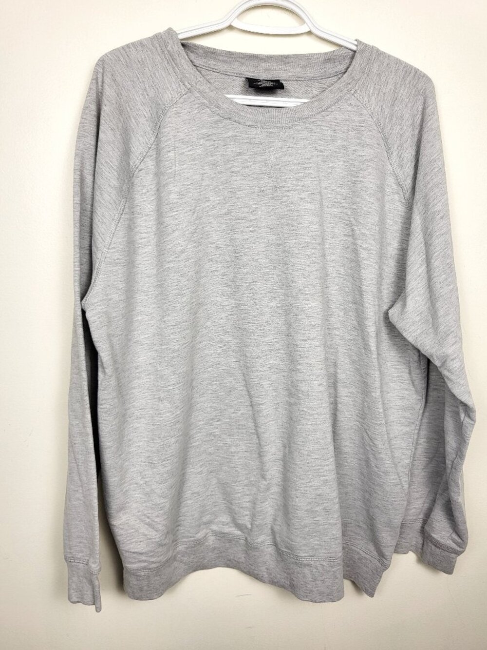 True Classic grey long sleeved lightweight crewneck | Size 2XL